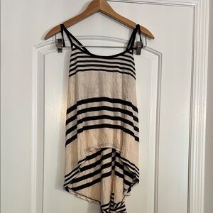 Arden B Black and Cream Striped High-Low Top Size Small